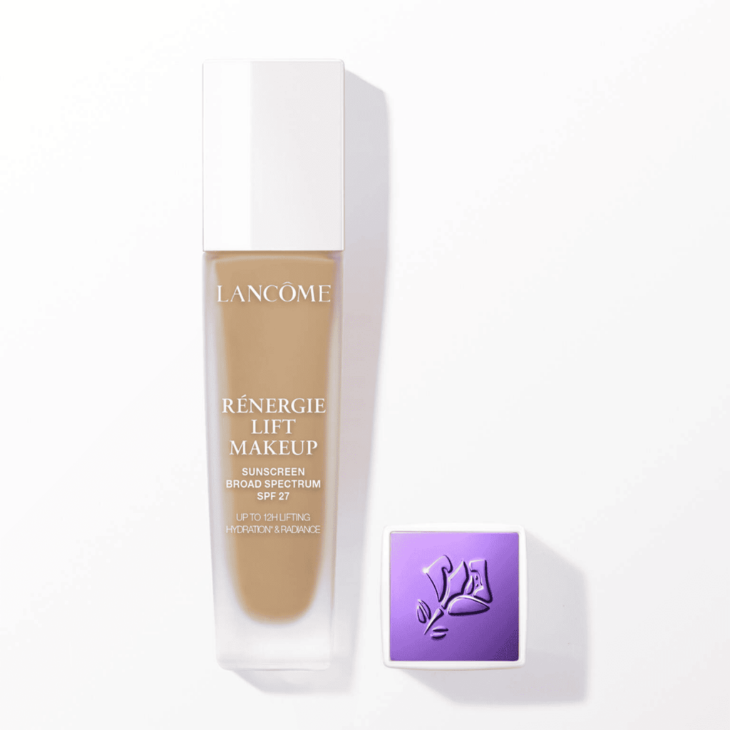 Fotografia da embalagem da Lancôme Rénergie Lift Makeup Foundation, utilizada para ilustrar artigo sobre base para pele madura.