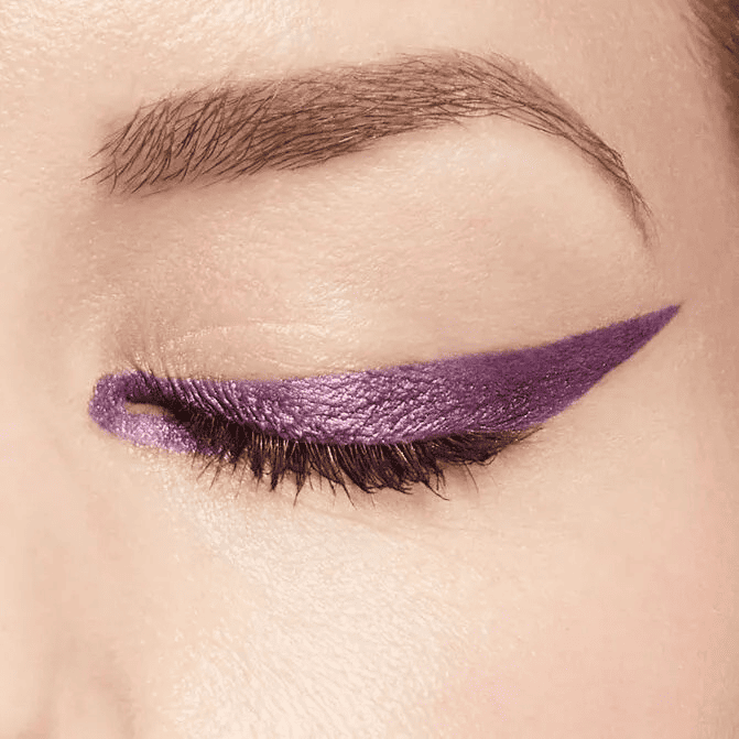 Fotografia de swatch do lápis retrátil mary kay na cor amethyst.