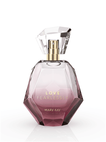 Fotografia da embalagem do perfume Love Fearlessly, utilizada para ilustrar artigo sobre qual o melhor perfume mary kay.